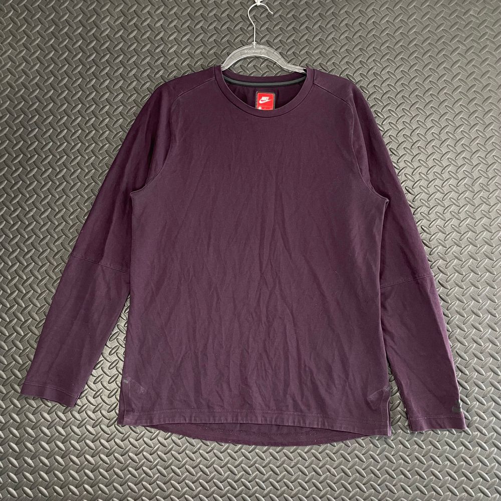 Nike Tech Red Burgundy Long Sleeve Active Athletic Wear Pullover Shirt Men's M